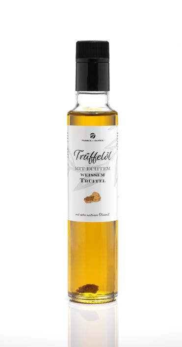 Truffle oil with real black truffle - based on extra virgin olive oil. For sauces and to refine dishes. Suitable for a vegan diet